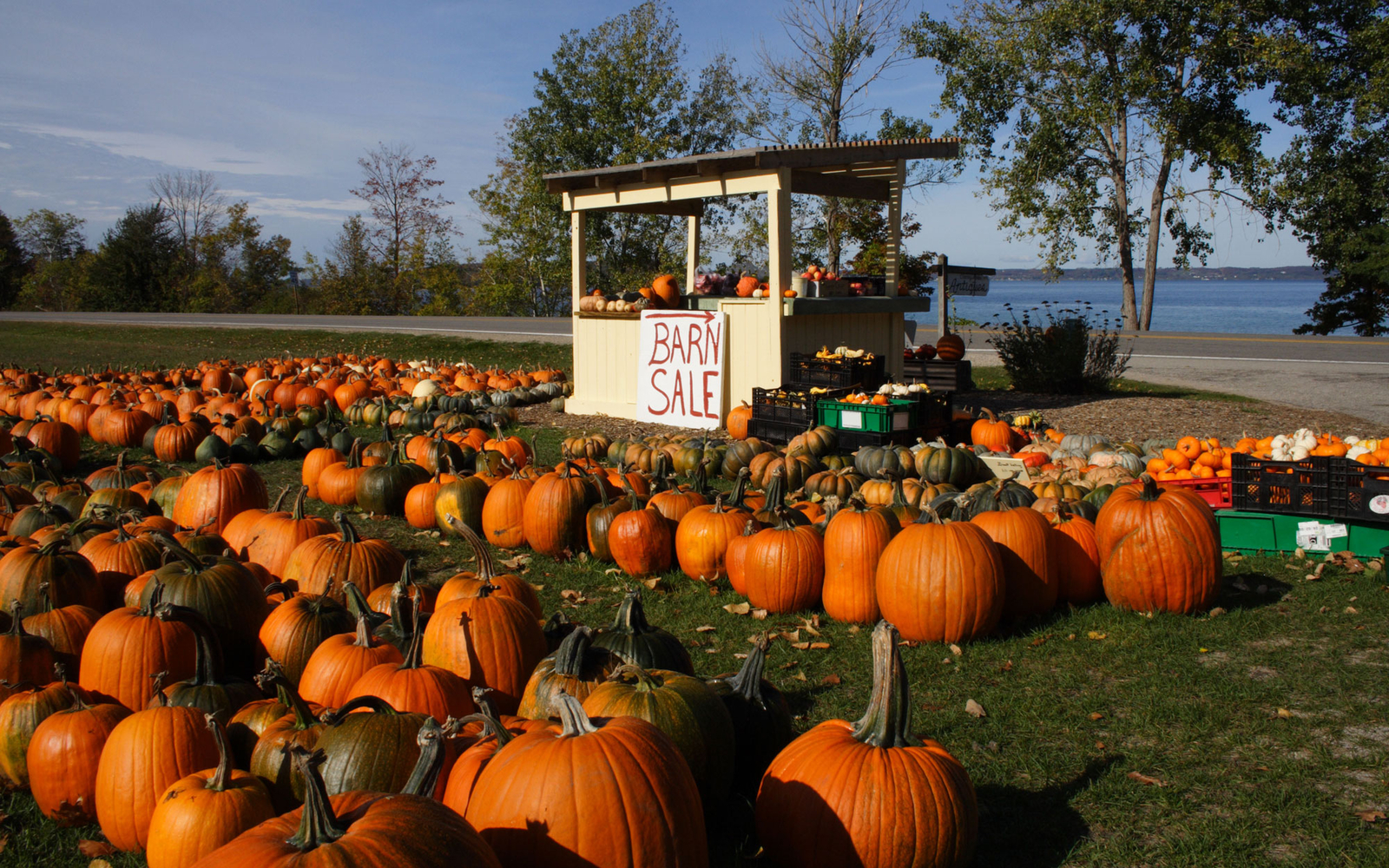 Top 10 Super Cool Towns In America For The Scariest Halloween