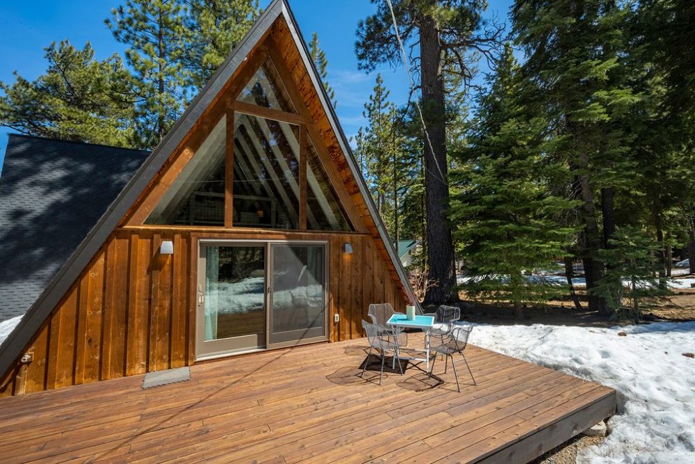 20 Coolest Airbnbs In Lake Tahoe For An Unforgettable Getaway